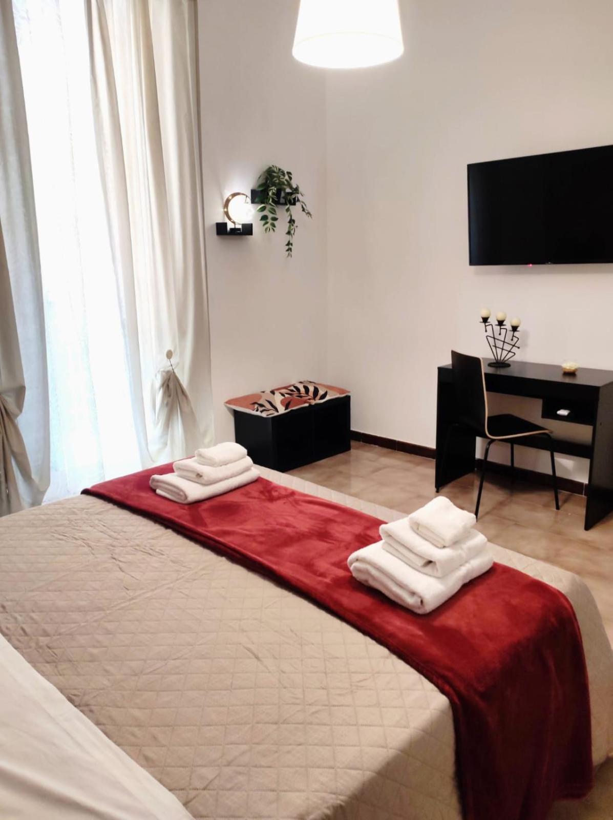 111 Guest House Бари Экстерьер фото